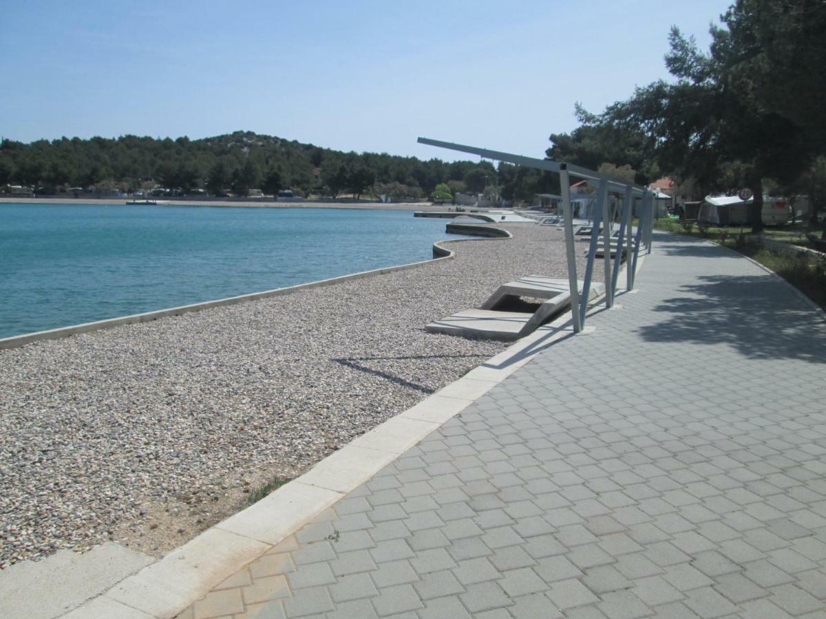 Mobile Home Pearl Of Murter Jezera Exterior foto